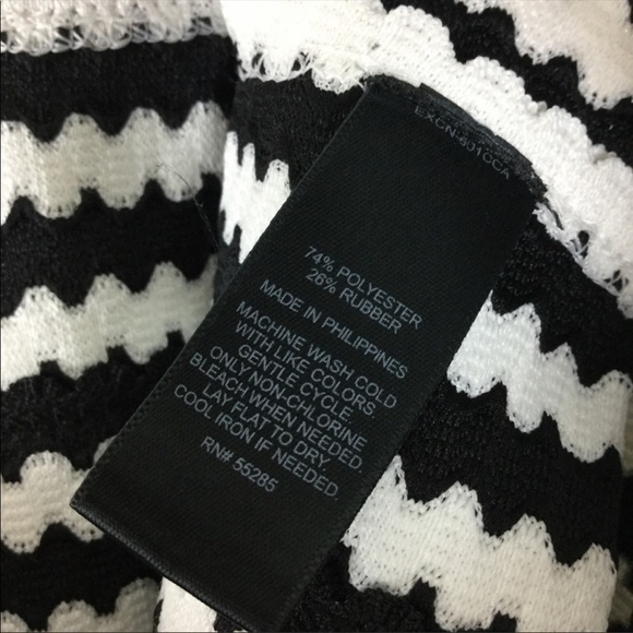 EXPRESS Y2K A-line black white striped mini skirt Barbiecore women’s size S - Picture 5 of 5